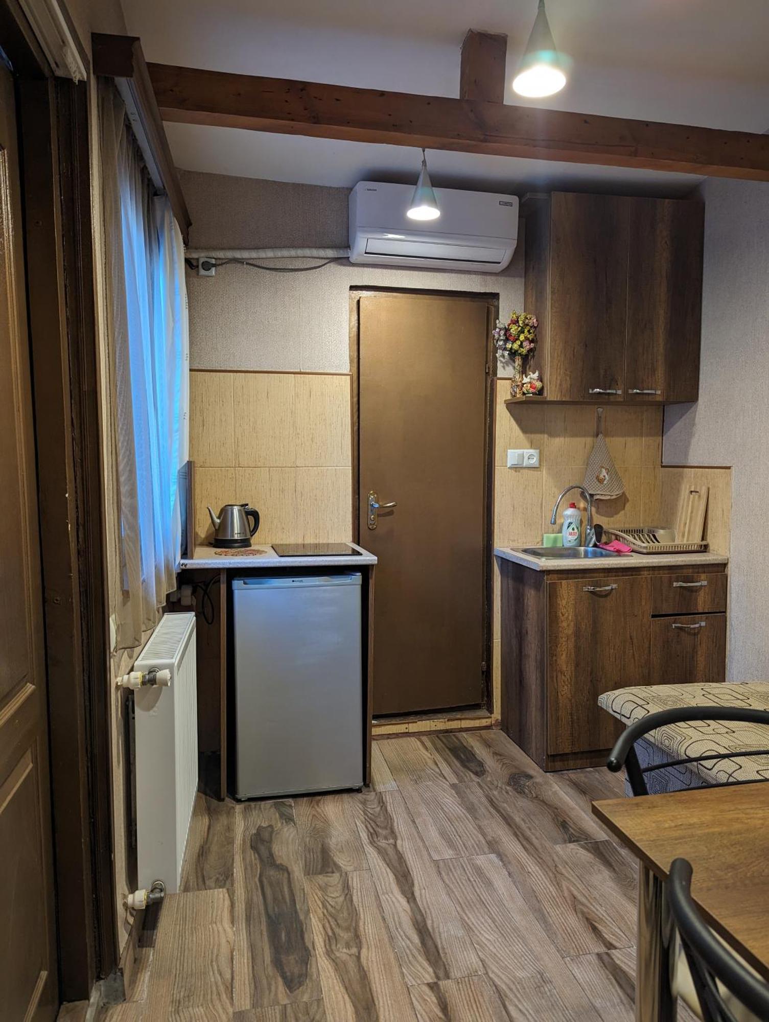 Cute&tiny -5 Minutes Walk From Marjanishvili Metro * 第比利斯